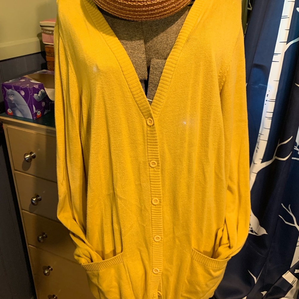 Fervour 2XL golden yellow button-down cardigan!